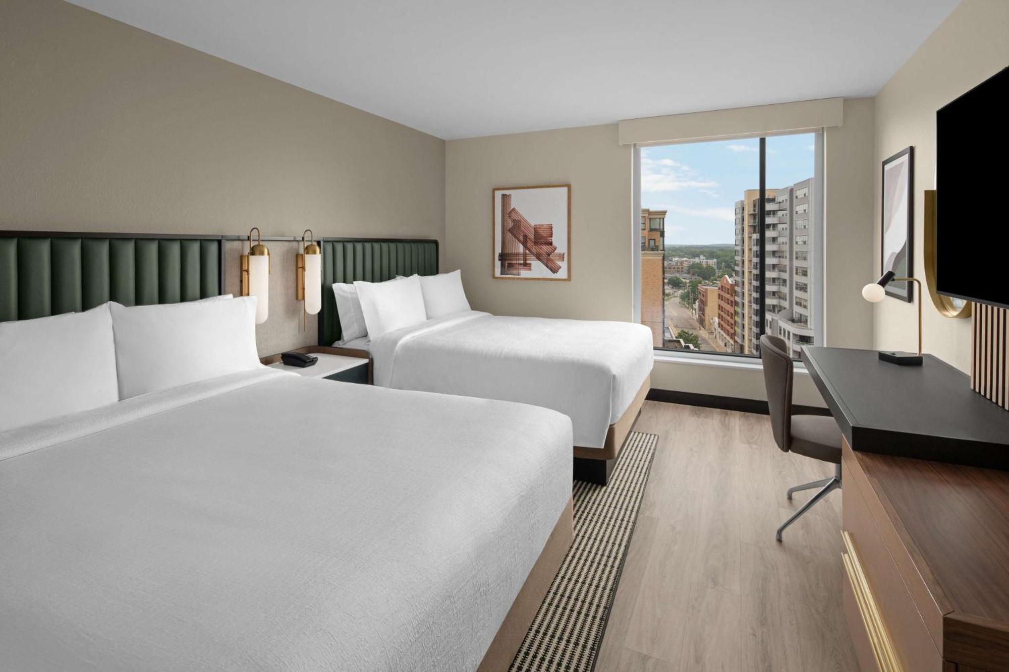 Embassy By Hilton Downtown 4*